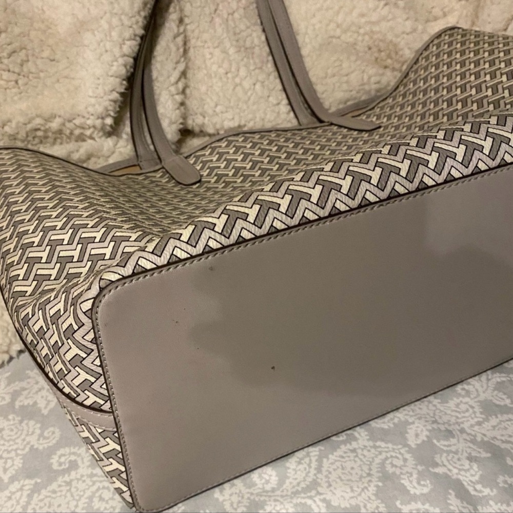Tory Burch T Zag Tote Gray/White - Picture 8 of 10